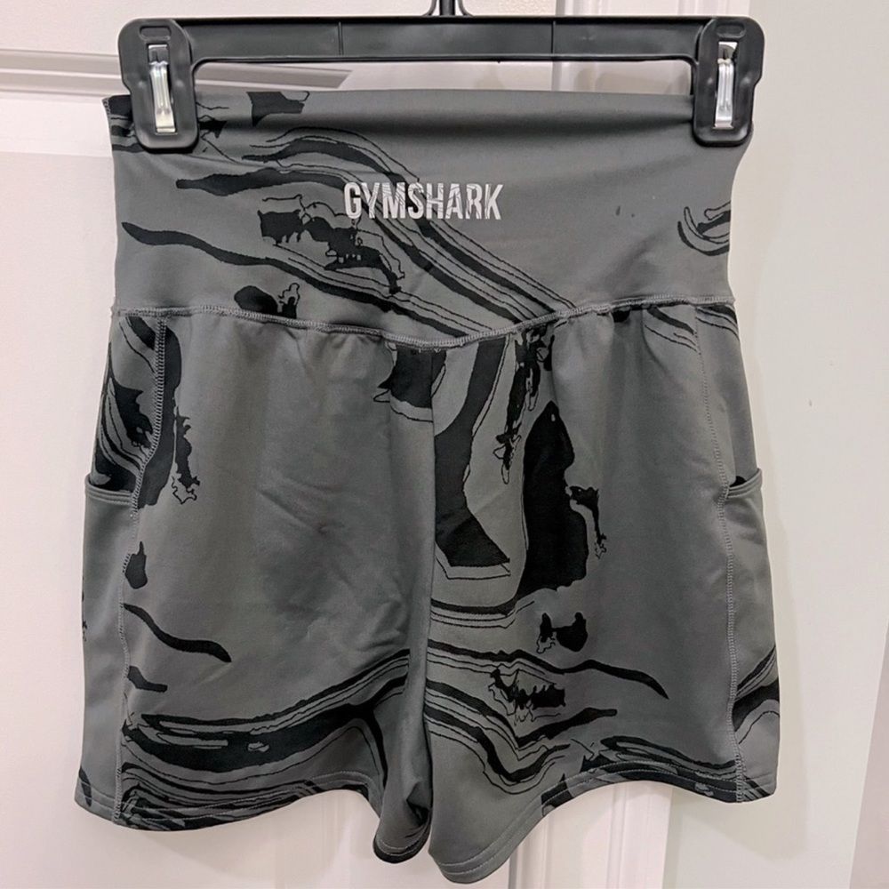 Gymshark Power Jacquard Shorts in Excellent Preloved Condition - Picture 2 of 6